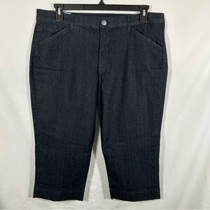 Bandolino Maureen Capris Women’s Size 16, Dark Wash, Comfort Waist, New With Tag